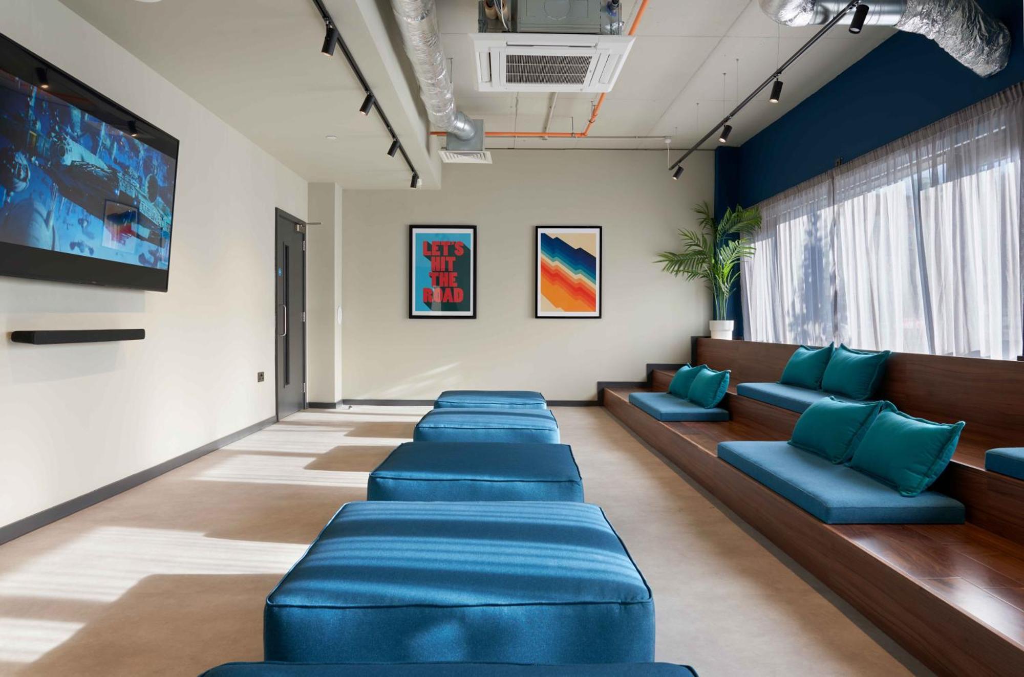 Joivy Trendy Aparthotel Units In Westfield-Adults Only 爱丁堡 外观 照片